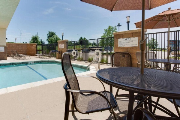 Drury Inn & Suites West Des Moines image 23